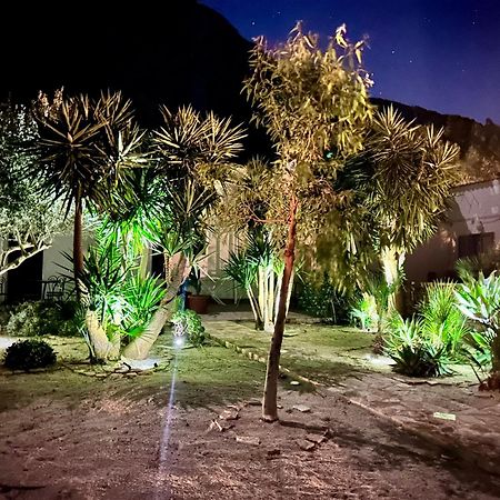 L'Oasi Una Pineta Sul Mare Custonaci Exterior foto
